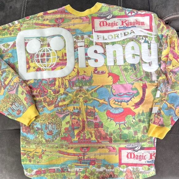 Walt Disney World Vault Collection spirit jersey adult medium - Picture 3 of 6